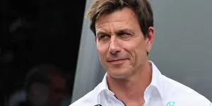 Foto zur News: Neuer Vertrag: Toto Wolff bleibt Mercedes-Teamchef bis 2026