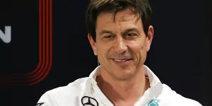 Foto zur News: Toto Wolff zieht den Hut vor Red Bull: &quot;Formel 1 ist ein