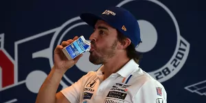 Foto zur News: Fernando Alonso: Bin vermutlich bald zu alt für die