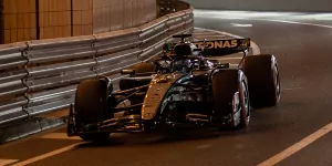 Foto zur News: Motor einfach ausgegangen: Bodenwelle setzt Russell-Mercedes außer Gefecht