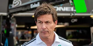 Foto zur News: Motorenprobleme bei Mercedes? Toto Wolff relativiert Ausfälle