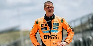 Foto zur News: Onboard-Aufnahmen veröffentlicht: Brad Pitt fährt Formel-1-McLaren in Austin