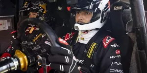 Foto zur News: Ocons wilder Kindheitstraum: Im WRC-Auto zum Einkaufen fahren!