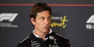 Foto zur News: Toto Wolff: "Niemand sollte Mitleid mit Lewis Hamilton haben"