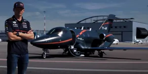 Foto zur News: 58-Millionen-Flieger und jetzt das: Max Verstappen entdeckt neuen Jet-Traum