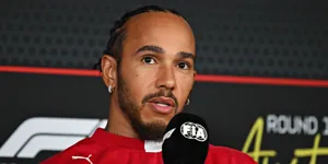 Foto zur News: Lewis Hamilton räumt ein: Horner-Gerüchte "lenken ein bisschen ab"