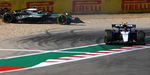 Foto zur News: Strafpunkte plus Grid-Strafe für Sainz nach Austin-Crash mit Antonelli