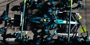 Foto zur News: Wie Aston Martin die nächste Generation von Formel-1-Mechanikern fördert