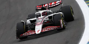 Foto zur News: Starke Aufholjagd von Reifenschaden gestoppt: Ocon verpasst Punkte knapp