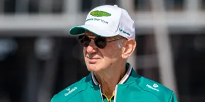 Foto zur News: Alonso jubelt, Fans zweifeln: Das steckt hinter der Newey-Doppelrolle