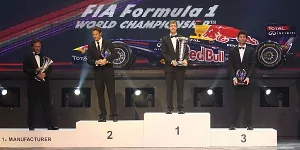 Foto zur News: Vettel und Red Bull offiziell als Weltmeister geehrt