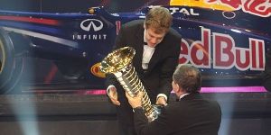 Foto zur News: Vettel: &quot;Ich fahre für die Ehre&quot;