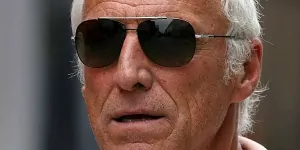 Foto zur News: Mateschitz warnt Gegner: &quot;Vettel stärker als je zuvor&quot;
