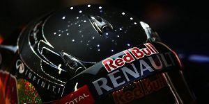 Foto zur News: Vettel: Blinkender Helm teilt die Meinungen