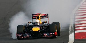 Foto zur News: Red Bull und das ewige Einbremsen der Fahrer