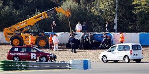Foto zur News: Jerez: Mercedes bleibt in den Schlagzeilen