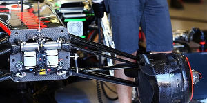 Foto zur News: Formel-1-Technik: Zugstrebe vs. Druckstrebe
