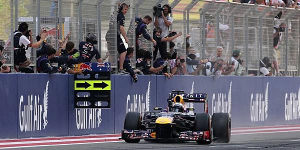 Foto zur News: Vettel ganz gemütlich: Sieg in Bahrain