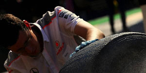 Foto zur News: Pirelli im Kreuzfeuer: Streicheleinheiten per