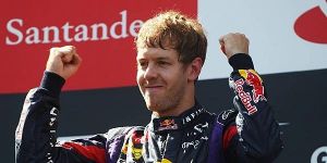Foto zur News: Sieg am Nürburgring: Vettels hart erkämpfter Machtbeweis