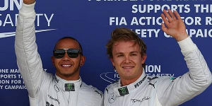 Foto zur News: Hamilton und Rosberg: Ein Herz und eine Seele