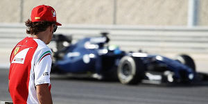 Foto zur News: Liebesgrüße an den Ex: Alonso rechnet mit Massa