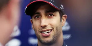 Foto zur News: Ricciardo in Bahrain zehn Plätze nach hinten