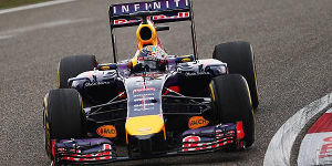 Foto zur News: Red Bull rätselt: Reifenflüsterer Vettel wohl zu laut