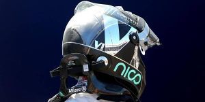 Foto zur News: Rosberg: &quot;Ich kann diese Theorien nachvollziehen&quot;