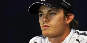 Foto zur News: Nach Hamilton-Kollision: Strafe für Rosberg?