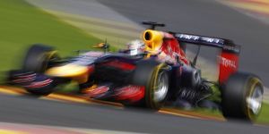 Foto zur News: Vom Klavier zum Schlagzeug: Vettel sucht den Rhythmus