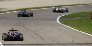 Foto zur News: Antrieb: Renault, Ferrari #AND# Honda gegen