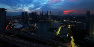 Foto zur News: Rennvorschau Singapur: Sagt Mercedes allen &quot;Gute Nacht&quot;?