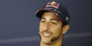 Foto zur News: Ricciardo: Sieger gegen Vettel im Stallduell