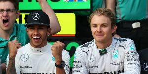 Foto zur News: Killerinstinkt im WM-Finale: Hai Hamilton frisst Rosberg auf