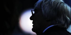 Foto zur News: Kampf um Macht und Geld: Formel 1 rast Richtung Abgrund