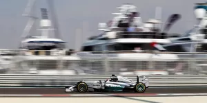 Foto zur News: Abu Dhabi: Hamilton hält Rosberg in Schach