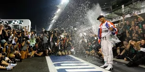 Foto zur News: Get the party started: Starker Rosberg feiert mit