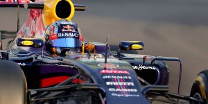 Foto zur News: Sainz wollte Vettels Startnummer 5 haben
