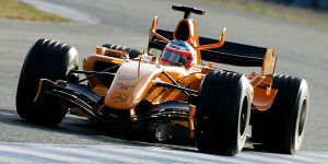 Foto zur News: Highlights des Tages: McLaren besteht Crashtest