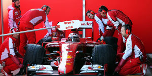 Foto zur News: Norbert Haug: Zu früh für Ferrari-Euphorie