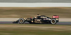 Foto zur News: Formel-1-Tests 2015 Barcelona: Lotus top, Mercedes kränkelt