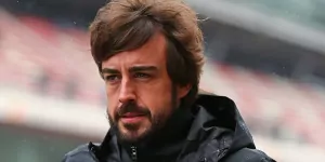 Foto zur News: Nach Testunfall: Fernando Alonso aus Krankenhaus entlassen