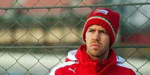 Foto zur News: Vettel zu Alonso-Crash: Wind ist mögliche Ursache