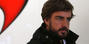 Foto zur News: Fernando Alonso: Melbourne-Start weiter fraglich