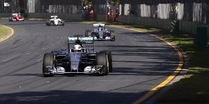 Foto zur News: Mercedes: Ist der Formel-1-Titelgewinn 2015 nur Formsache?