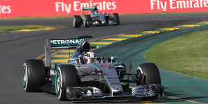 Foto zur News: Sport ist Geschäft: Sollte Mercedes eingebremst werden?