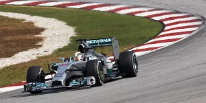 Foto zur News: Mercedes in Malaysia: Beendet Rosberg Hamiltons Serie?