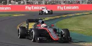 Foto zur News: Hoffnung für McLaren-Honda: MP4-30 in den Kurven ein Ass?