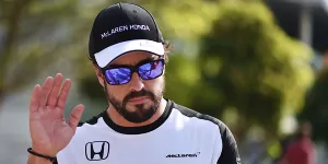 Foto zur News: Alonso langsam, aber optimistisch: Kein weiteres Aus in Q1?